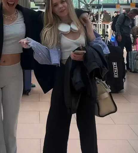 Image 585872 from Lea Peach