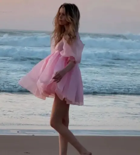 Image 584514 from Lea Peach