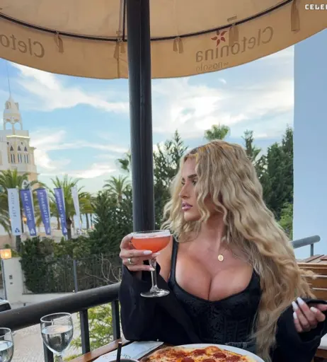 Image 584772 from vallybest