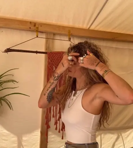 Image 584813 from Lea Peach