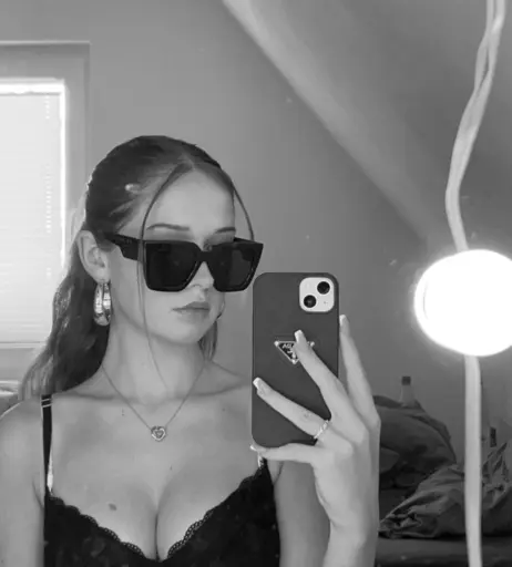 Image 583635 from Wieke