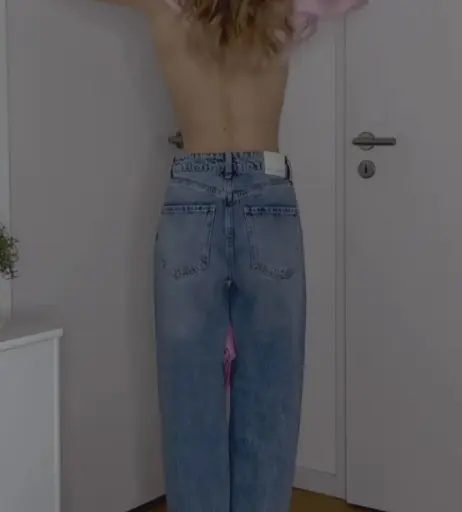 Image 583706 from Lea Peach