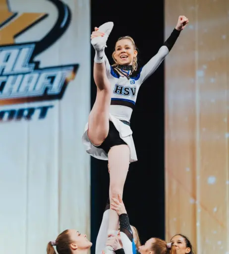 Image 582553 from Lea Peach