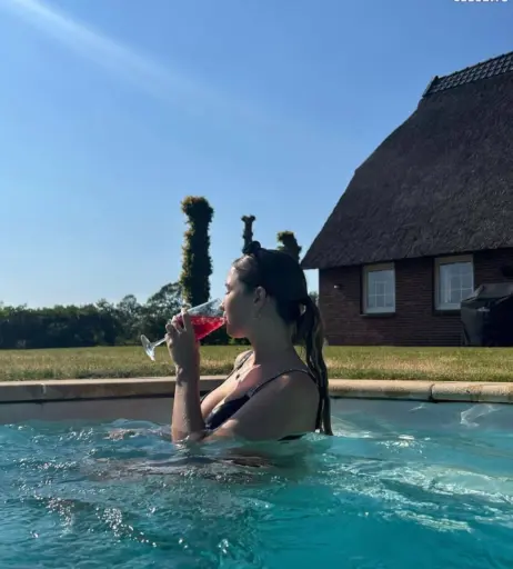 Image 581546 from Wieke