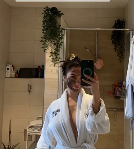 Image 599070 from Minicuta