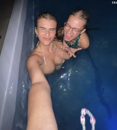 Image 598684 from Sophie Schnur