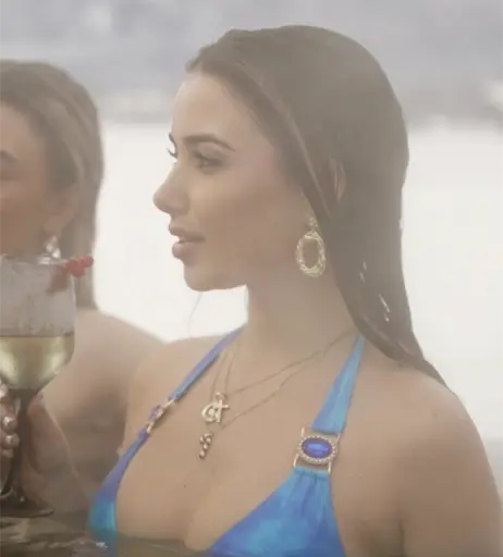 Image 598667 from Minicuta