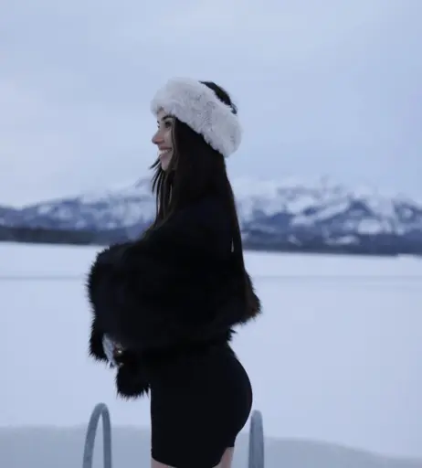 Image 598845 from Minicuta