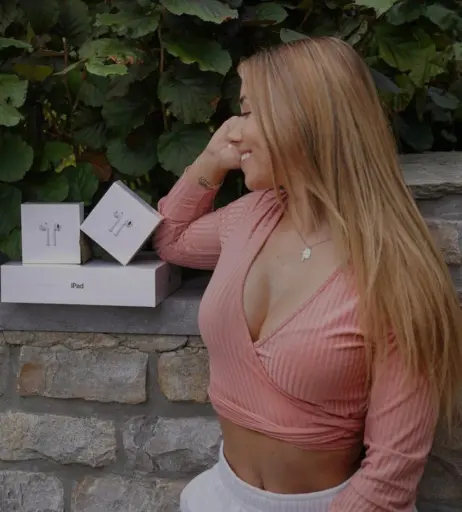 Image 597538 from Minicuta