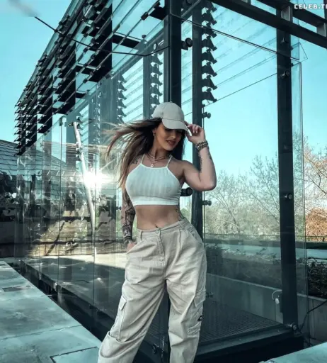 Image 593600 from Aline Jost Diraimondo