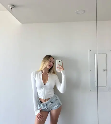 Image 541657 from Sophia Diamond