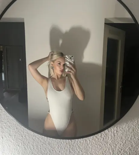 Image 559430 from Julia.sbd