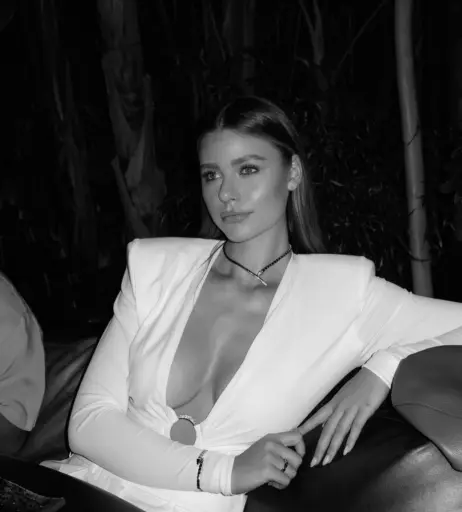 Image 559157 from Emilia BTE