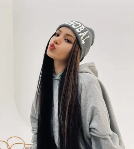 Image 5505317 from Lisa | BLΛƆKPIИK (Blackpink)