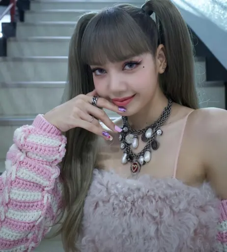 Image 5505309 from Lisa | BLΛƆKPIИK (Blackpink)