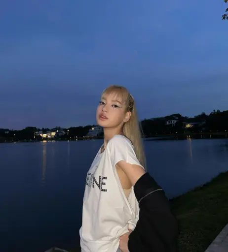 Image 5505969 from Lisa | BLΛƆKPIИK (Blackpink)