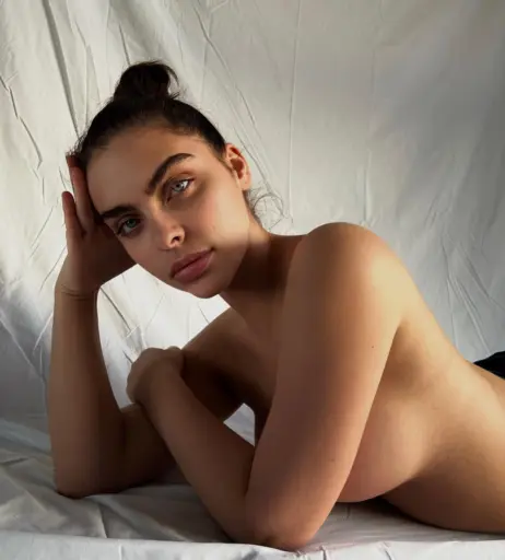 Image 5502088 from Lauren Hamden