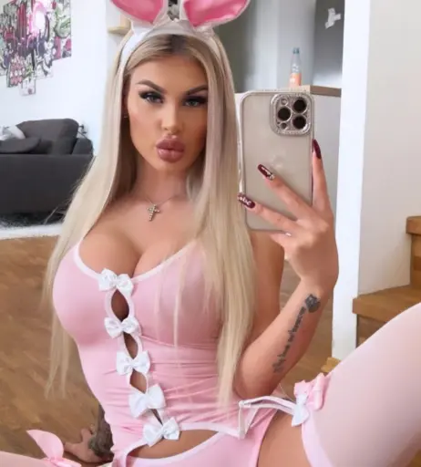 Image 566208 from Princess Léonie Alwine