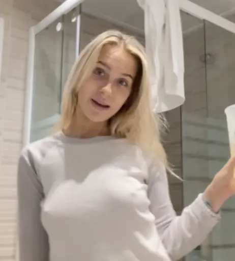 Image 565710 from Ema Louise