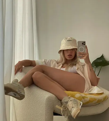 Image 563921 from Ema Louise