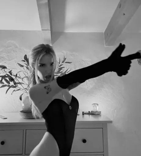 Image 578834 from Ema Louise