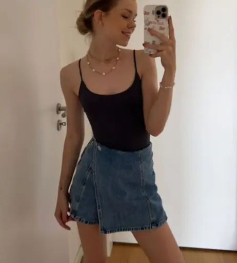 Image 577347 from Lea Peach