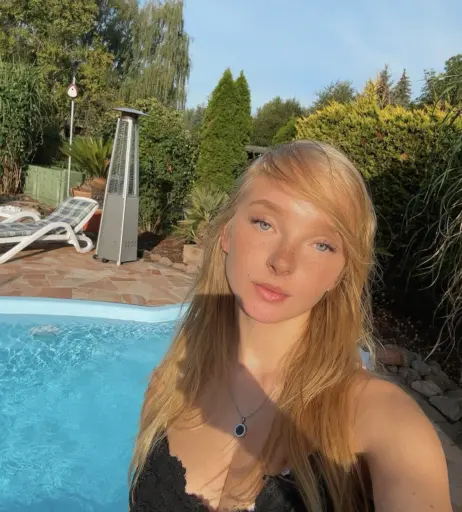 Image 574524 from Blonde Vivi