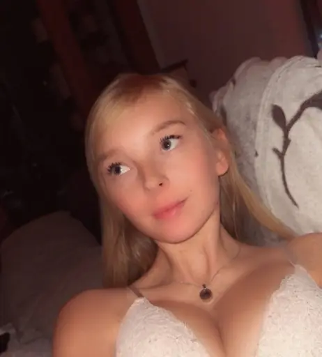 Image 574636 from Blonde Vivi