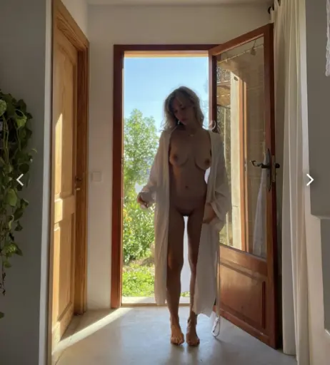 Image 574408 from Ema Louise