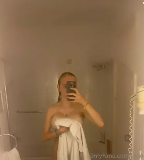 Image 574953 from Blonde Vivi