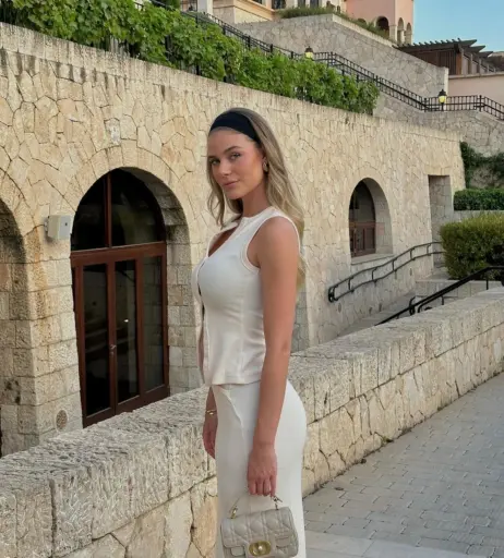 Image 573319 from Emilia BTE