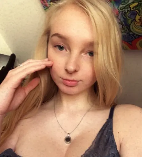 Image 572622 from Blonde Vivi