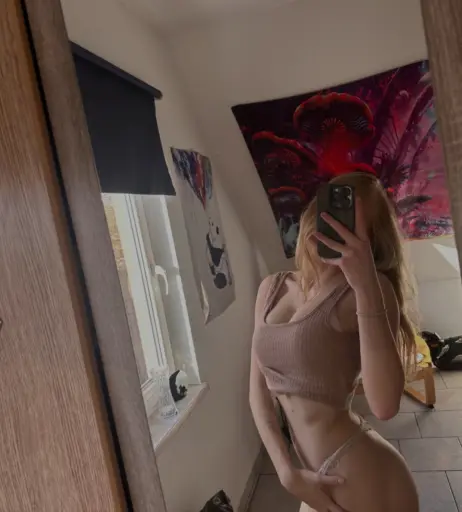 Image 572290 from Blonde Vivi