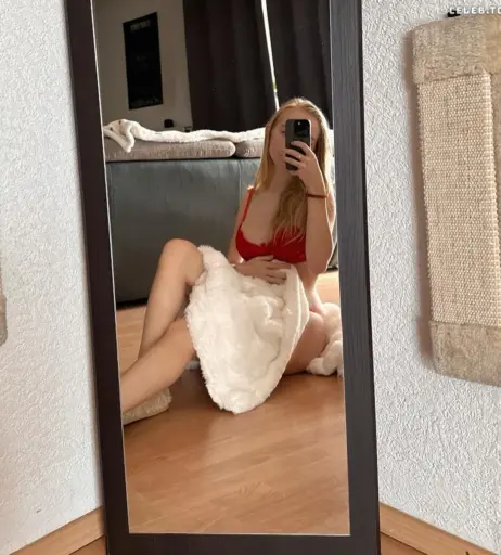 Image 571478 from Blonde Vivi