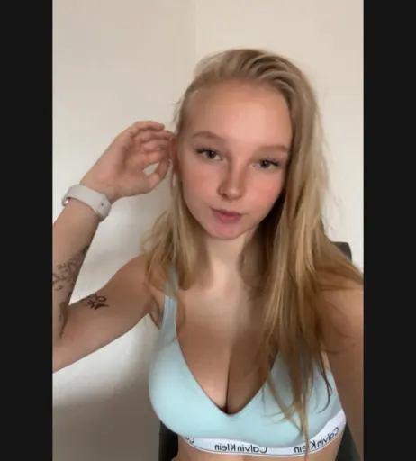 Image 571373 from Blonde Vivi