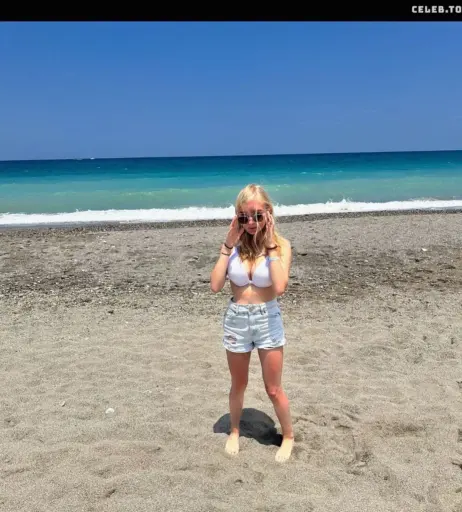 Image 571323 from Blonde Vivi