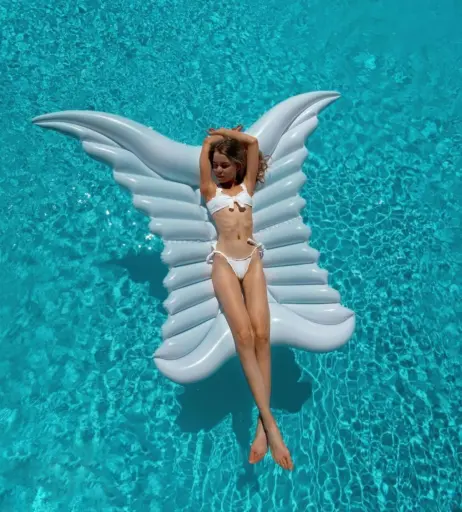 Image 570615 from Lea Peach