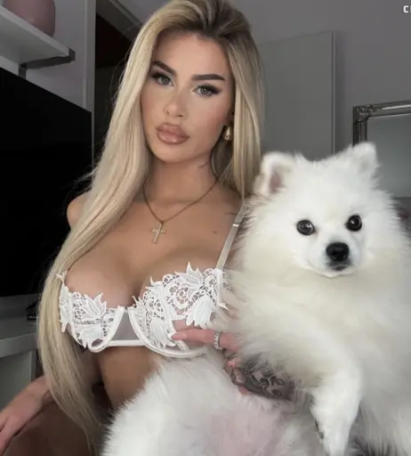 Image 570232 from Princess Léonie Alwine