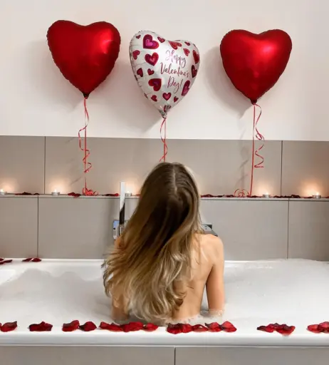 Image 570850 from Lea Peach