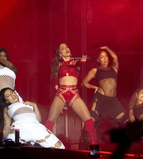 Image 4196823 from Anitta