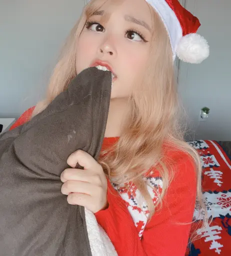 Image 4181563 from Ambiiyah