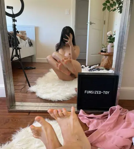 Image 4172387 from funsized-fucktoy / funsized-toy / Kaylee