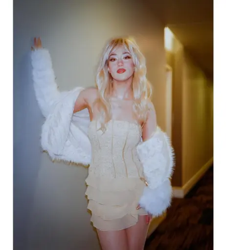 Image 4271133 from QueenTofu