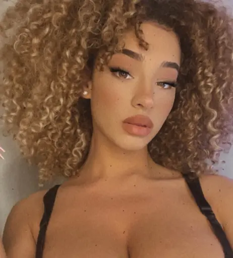 Image 4273054 from Dana Curly