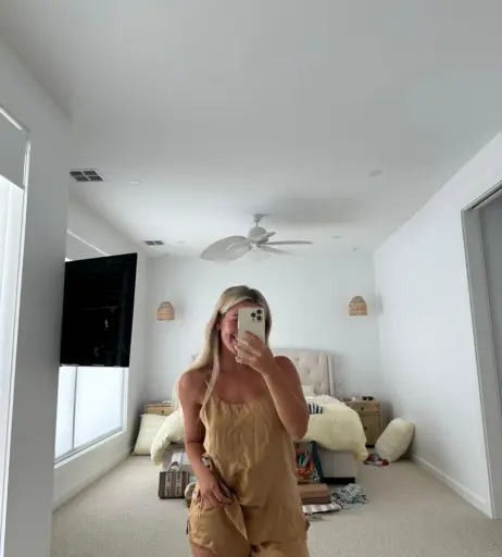 Image 4257457 from Cassie and Chloe Roberts