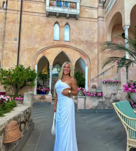 Image 4254374 from Cassie and Chloe Roberts