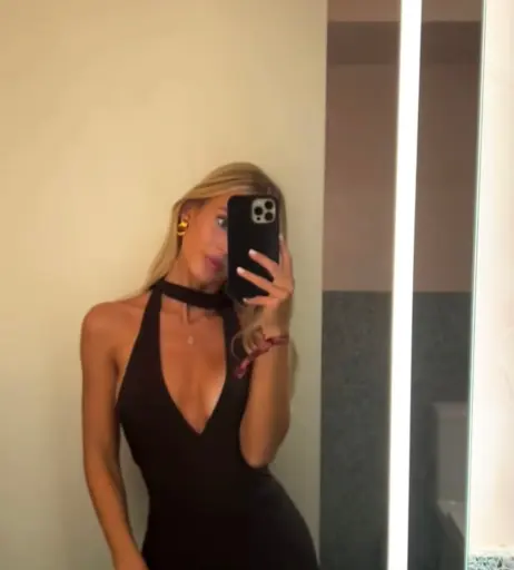 Image 4259182 from Cassie and Chloe Roberts