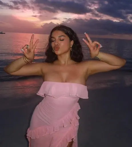 Image 4243677 from Alishbasheikh