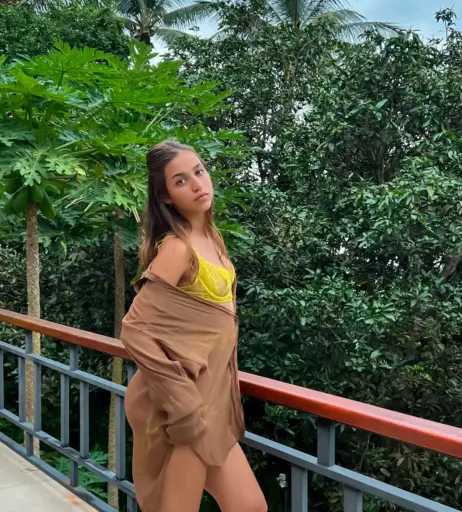 Image 4243028 from Mikaela Lafuente / Mika Lafuente