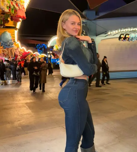 Image 4249707 from Vera Dijkmans / Veradijkmansofficial